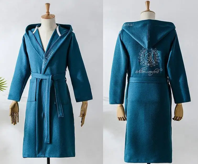 Peignoir brodé bleu