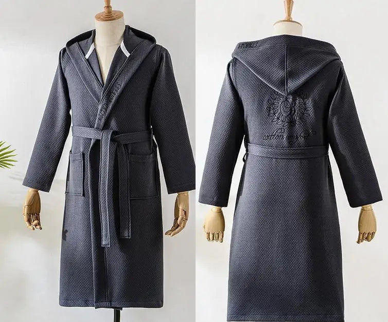 Peignoir brodé gris